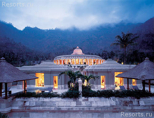 Amanjiwo resort 1
